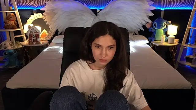 BabyFlowerr's cam snapshot