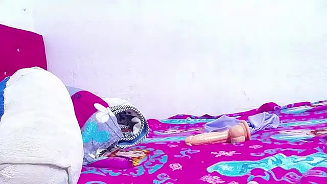 candy_dustano691's cam snapshot