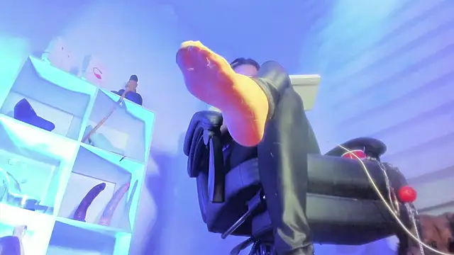 charlotte_joliedart's cam snapshot