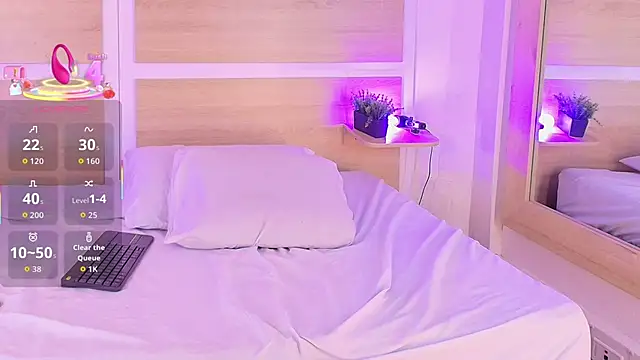 _nickypurple_'s cam snapshot