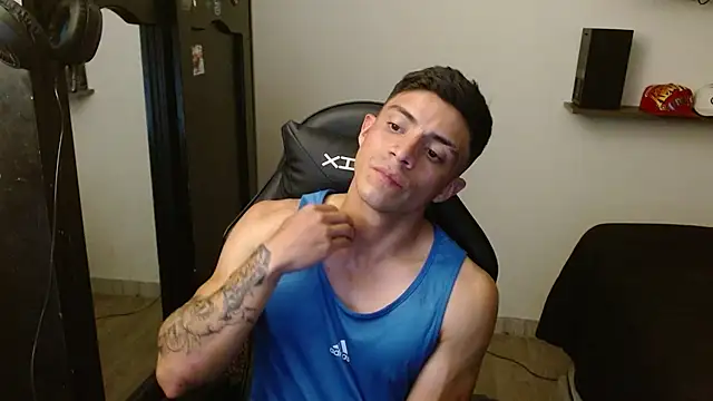 kv___xxx_'s cam snapshot