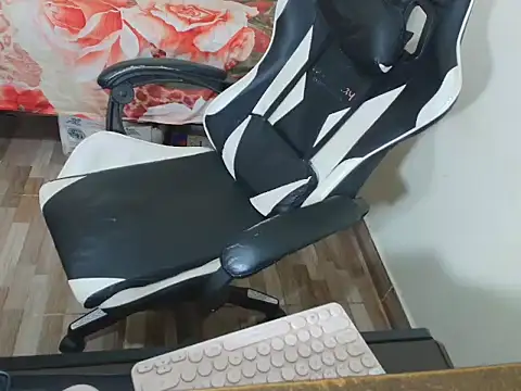 max_love255's cam snapshot