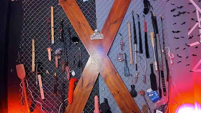 Warick_and_Aria_bdsm_'s cam snapshot