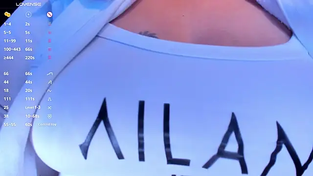 luciamature_'s cam snapshot