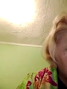 LusiyaGold5's cam snapshot