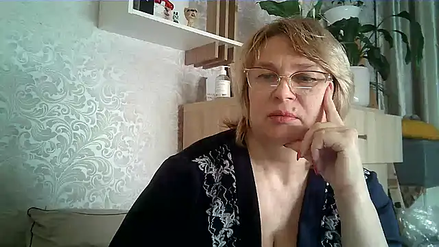 Aline_LoveFlowers's cam snapshot