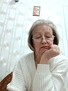 AlikaSwan5821's cam snapshot