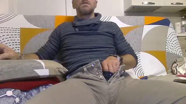 Eroshotlicker's cam snapshot