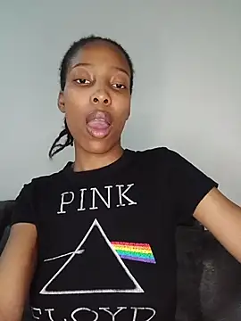 MsParisSmith's cam snapshot