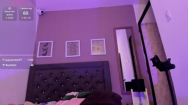 AlissonnFoxx live sex cam