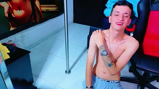 ErosWildBoy's cam snapshot