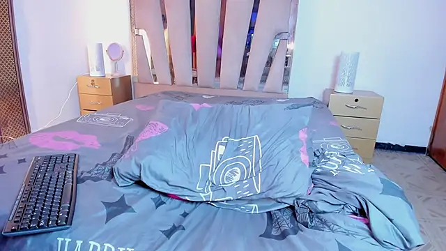 KarlieMoore's cam snapshot