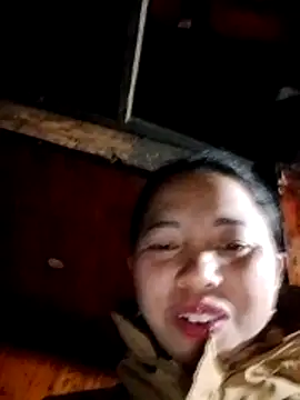 TRIEUTRIEU20 live sex cam