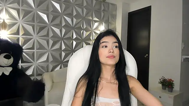 zoerouse_'s cam snapshot