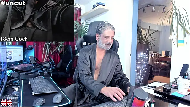 OnlineBossUK live sex cam