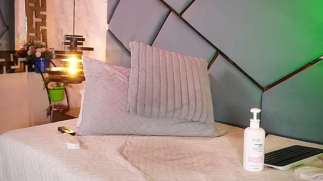 ammy_durand's cam snapshot