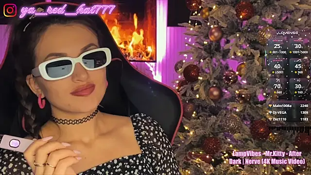 -RED_HAT-'s cam snapshot