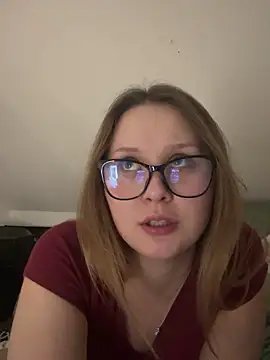 YoungJoyce live sex cam