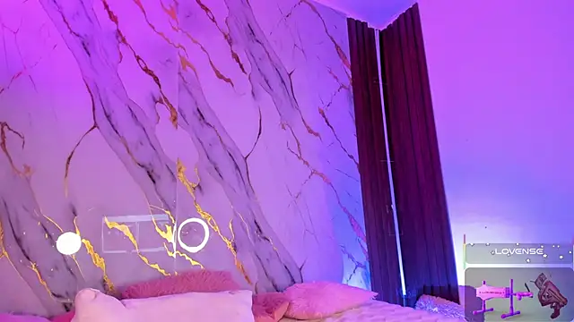 Emmiicute's cam snapshot