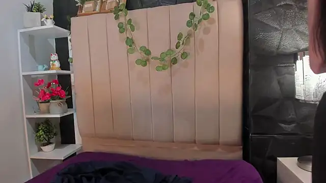 kendall_saenz live sex cam