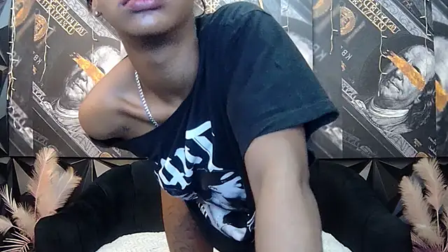 Lilmisbaddyxxx's cam snapshot