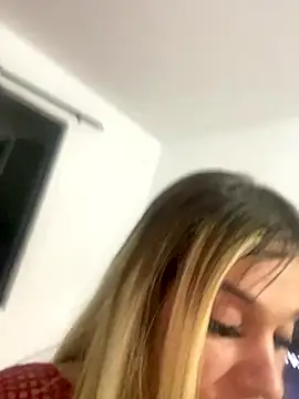 lanahot-77 live sex cam