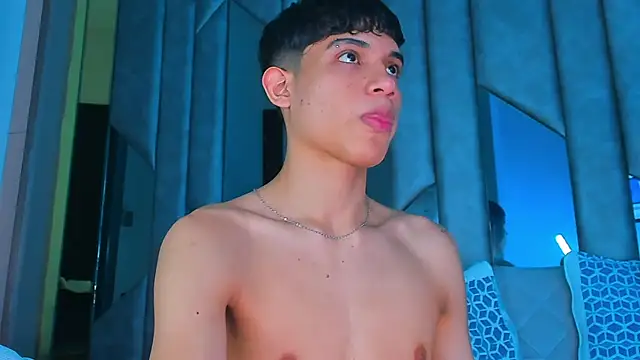 Sebax_Young live sex cam