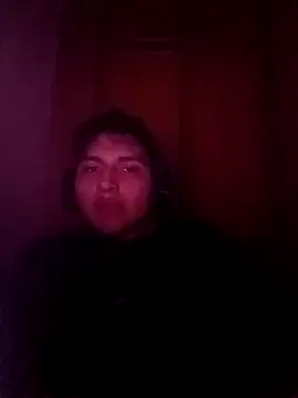 LoganFinds live sex cam