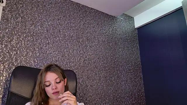 AmmyJones_ live sex cam