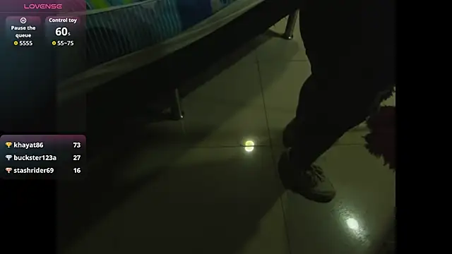 MilfBrenda's cam snapshot