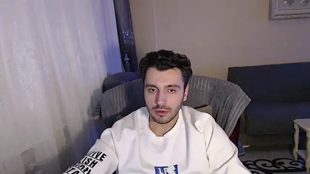 handsomeee04 live sex cam