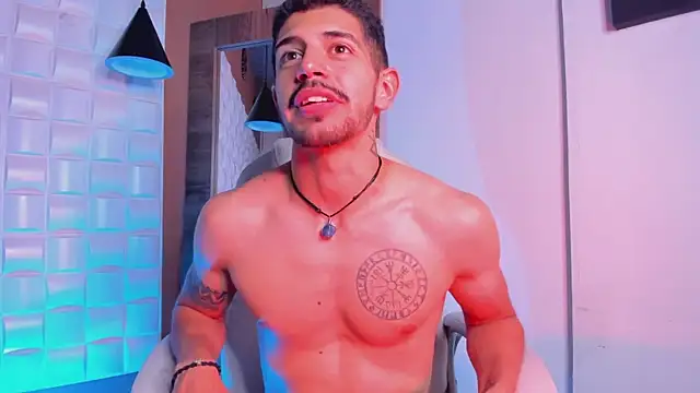 AlejandroStormm live sex cam