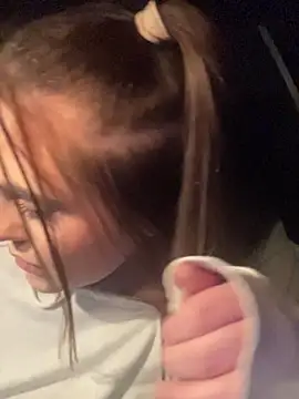 babyizzie's cam snapshot