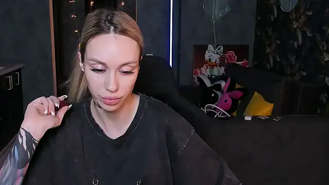 Blckmirrorr live sex cam