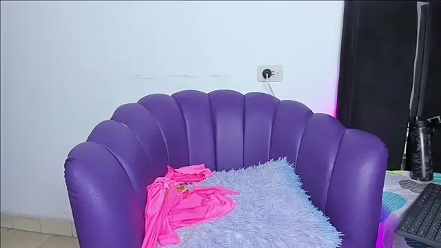 Kala_Alia's cam snapshot