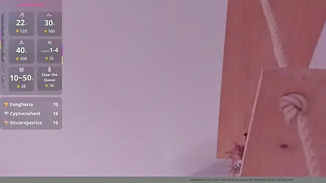 mae_lyra's cam snapshot