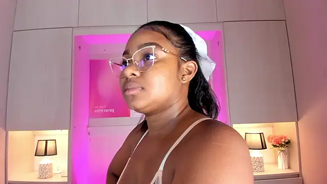 tamaraa_smiith's cam snapshot