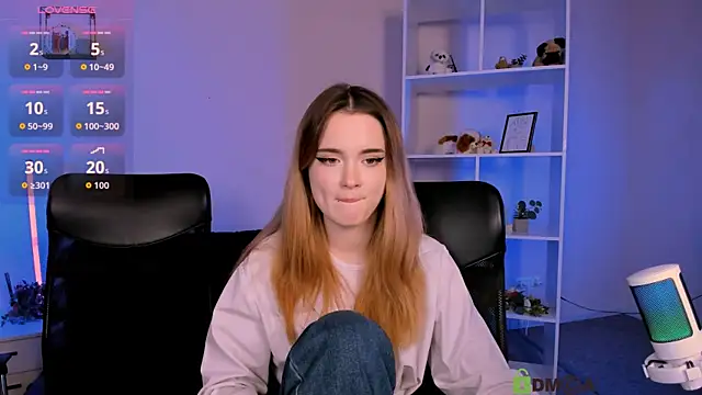 luna_berryy's cam snapshot