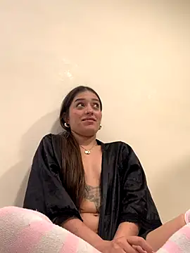 Roxanna-Mill's cam snapshot