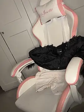 Carmel_Louise's cam snapshot