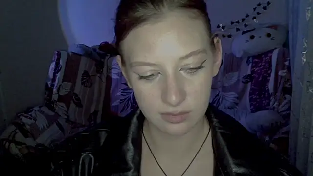 Lily_Ember's cam snapshot