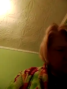 LusiyaGold5's cam snapshot