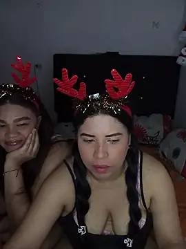 2moons_full_of_love's cam snapshot