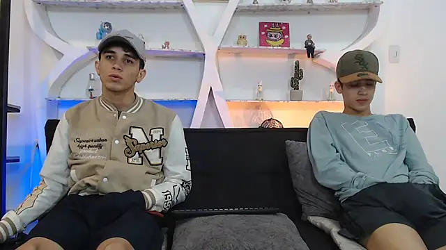 THREE_GUYS_HOT's cam snapshot