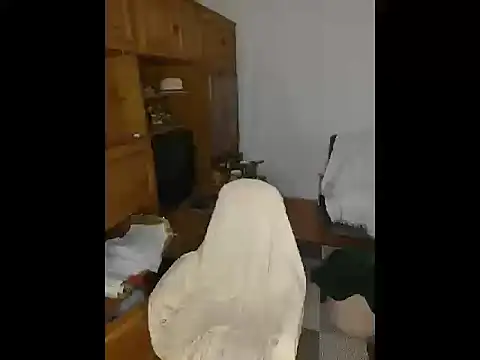 ThickyMeatyBoi's cam snapshot