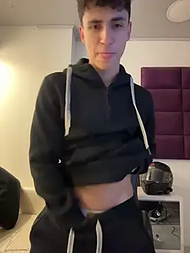 AdrianRinaldi's cam snapshot