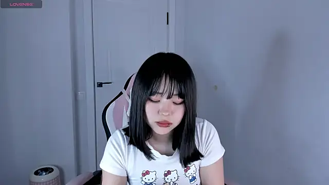 hee_young11 live sex cam