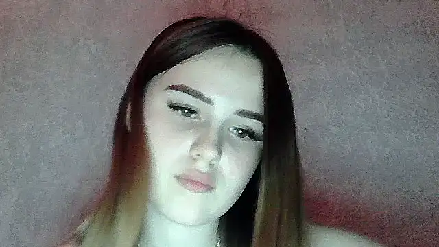 SweetLoraa's cam snapshot