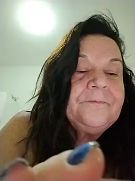 Yaya_Mineira live sex cam