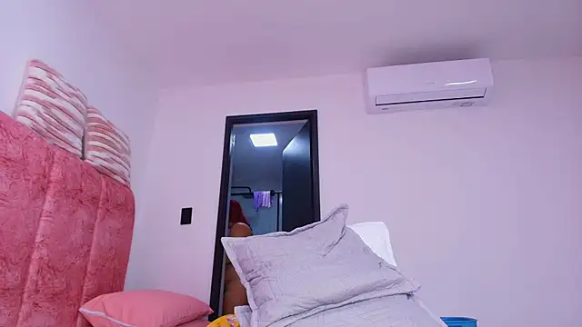 celeste_sea's cam snapshot